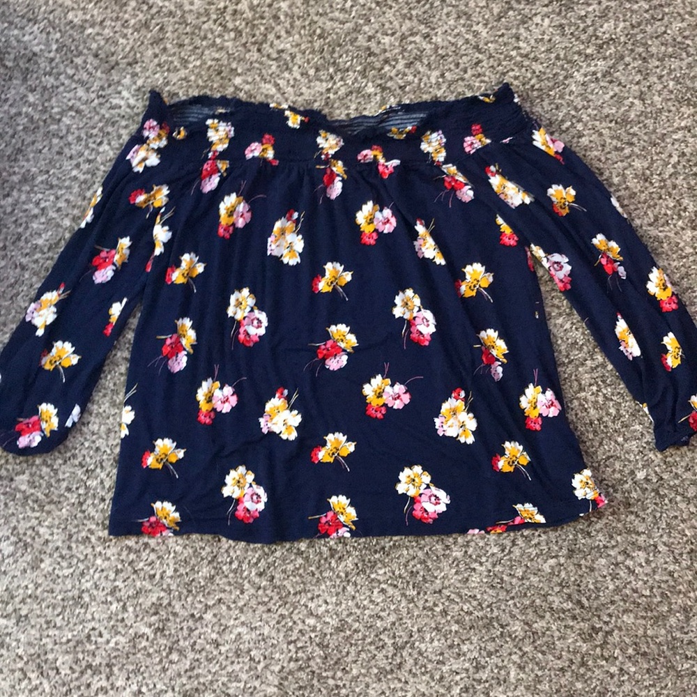 Off the shoulder long sleeve